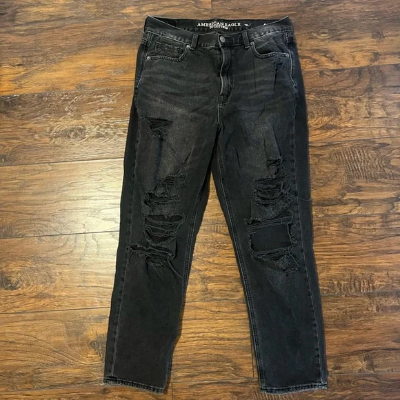 American Eagle Outfitters High Wasted Cropped Distressed Black Jeans - Picture 1 of 5